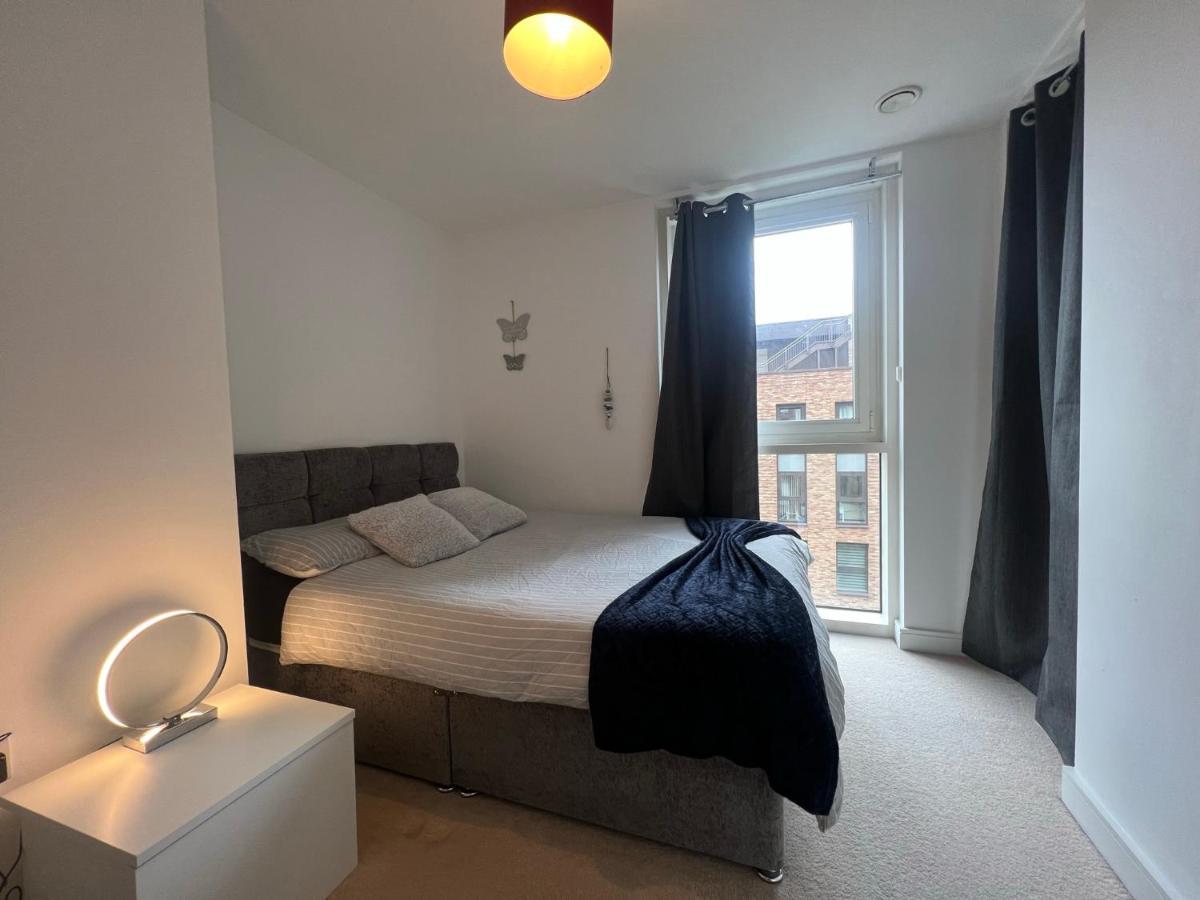 Modern 2Br 2Ba Apt Wparking Sleeps 6 Comfortably Londres Exterior foto