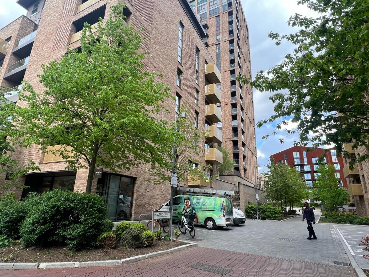 Modern 2Br 2Ba Apt Wparking Sleeps 6 Comfortably Londres Exterior foto